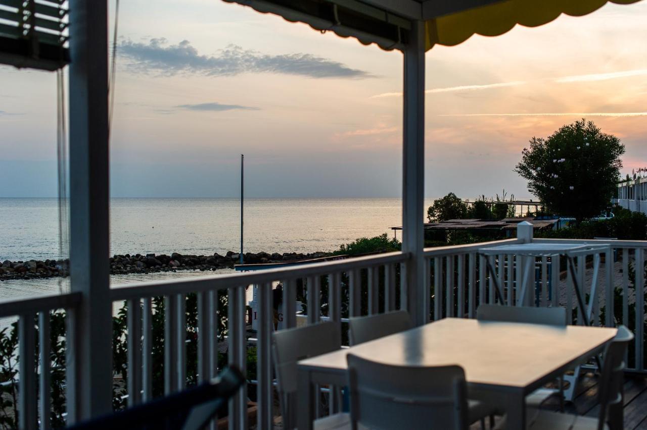 Resort Baia Del Silenzio Pisciotta Exterior photo