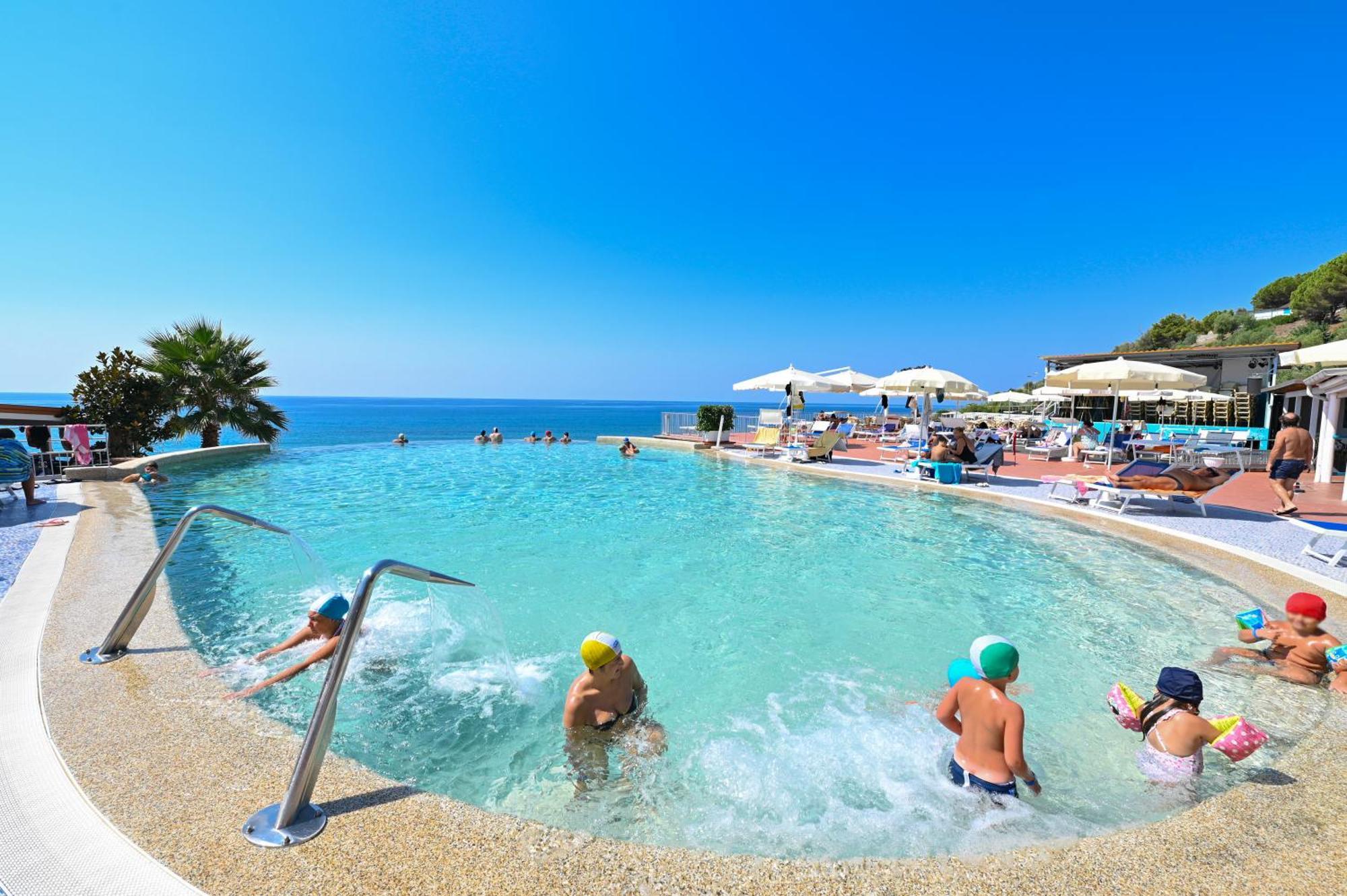 Resort Baia Del Silenzio Pisciotta Exterior photo