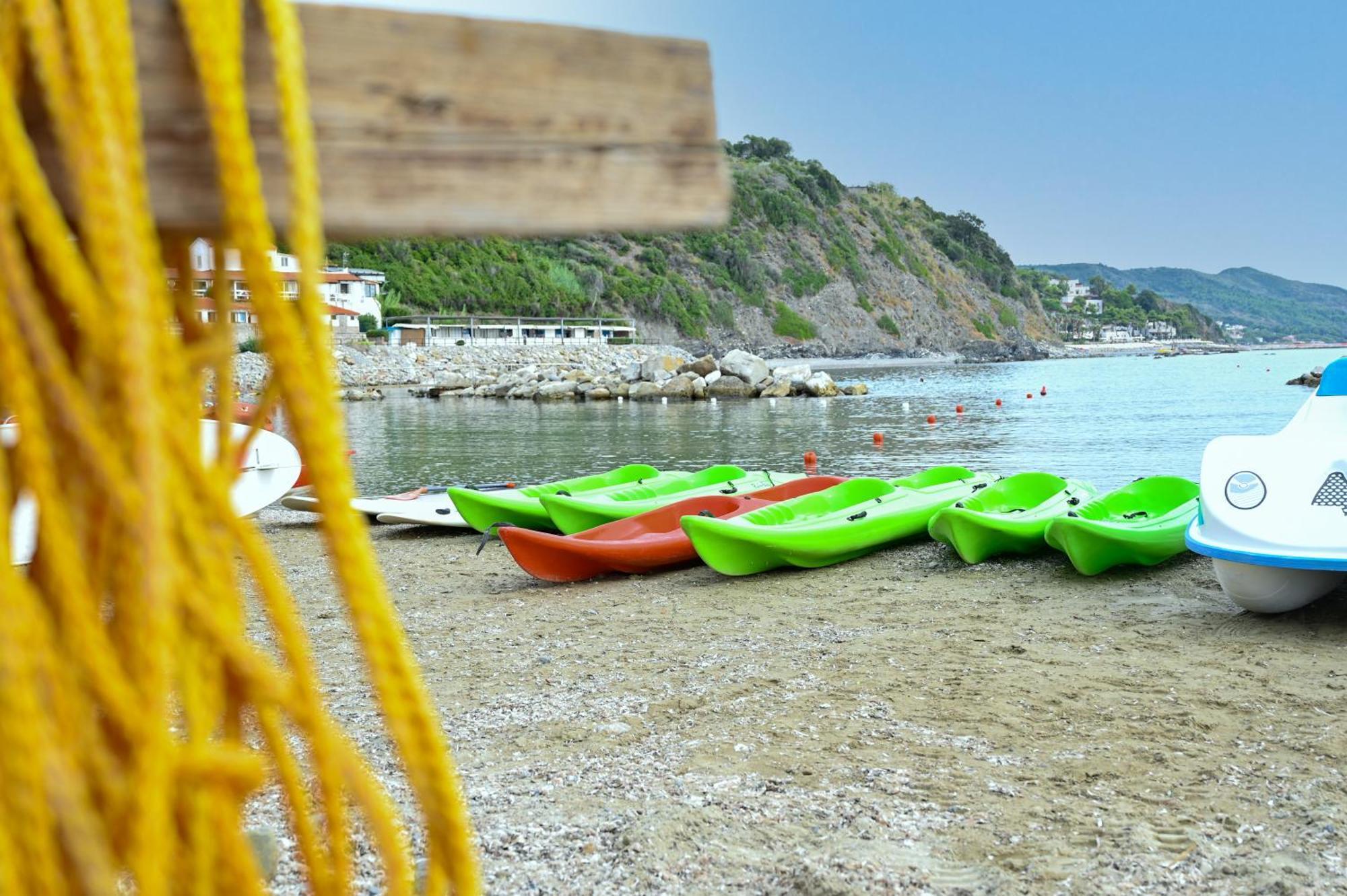 Resort Baia Del Silenzio Pisciotta Exterior photo