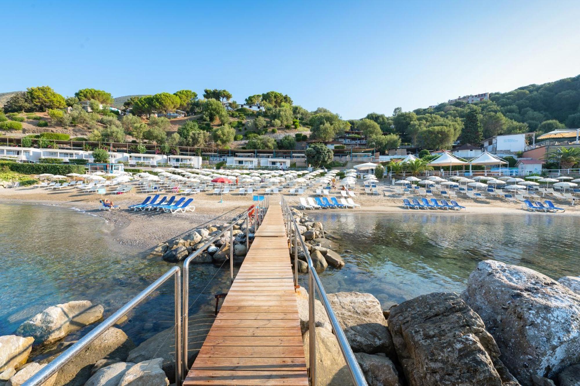 Resort Baia Del Silenzio Pisciotta Exterior photo