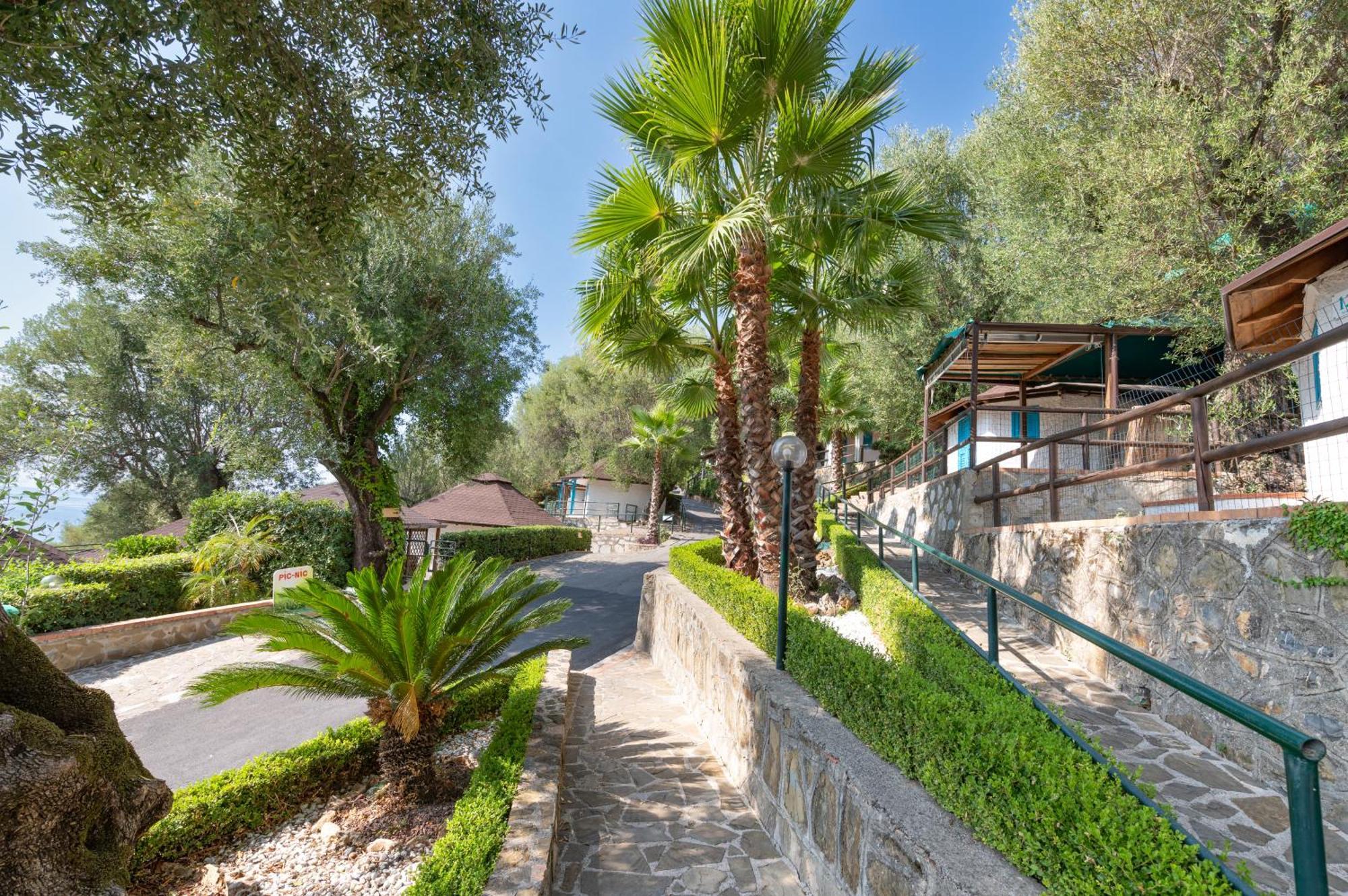 Resort Baia Del Silenzio Pisciotta Exterior photo